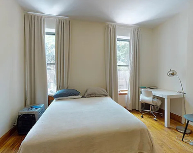 West 85th Street - Photo Thumbnail 1