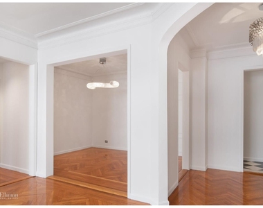 575 W End Ave - Photo Thumbnail 3