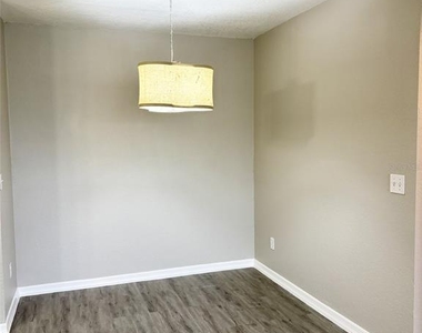 5140 Conroy Road - Photo Thumbnail 10