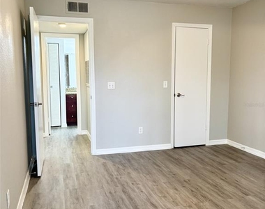 5140 Conroy Road - Photo Thumbnail 13