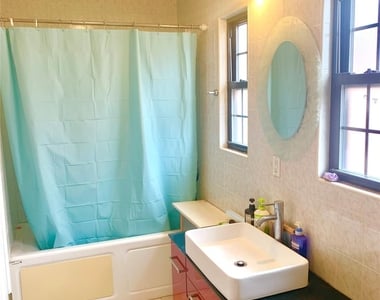 184th Street - Photo Thumbnail 13