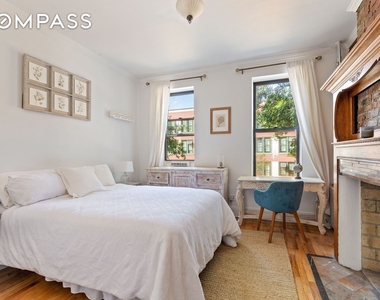 347 5th Avenue - Photo Thumbnail 2