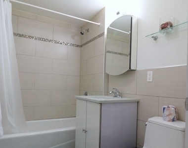 West 48 Street - Photo Thumbnail 14