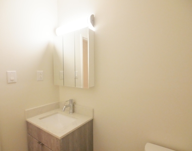 70 East 12th Street - Photo Thumbnail 12