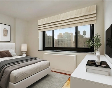 East 30th Street - Photo Thumbnail 3