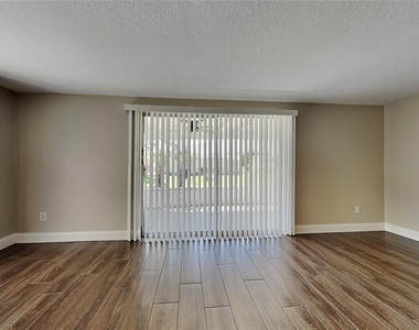 1141 Barbara Court - Photo Thumbnail 3