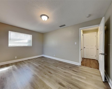 1141 Barbara Court - Photo Thumbnail 12