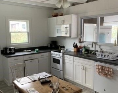 5 Atlantic Avenue - Photo Thumbnail 2