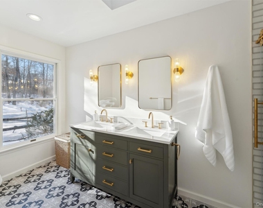 14 Hildreth Road - Photo Thumbnail 13