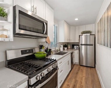 33782 Robles Drive - Photo Thumbnail 18