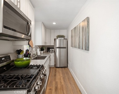 33782 Robles Drive - Photo Thumbnail 19