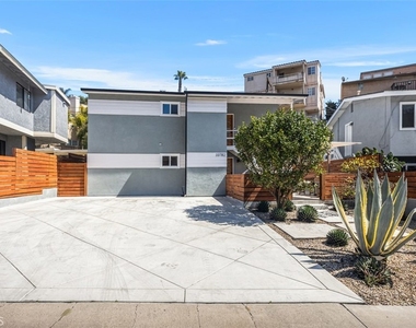33782 Robles Drive - Photo Thumbnail 2