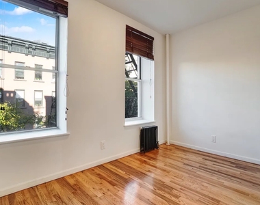 407 West 49th Street - Photo Thumbnail 2