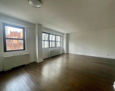 East 89th Street - Photo Thumbnail 1