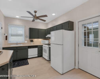 202 2nd Avenue - Photo Thumbnail 12