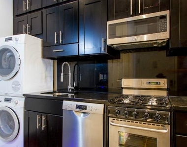 232 West 14th Street - Photo Thumbnail 2