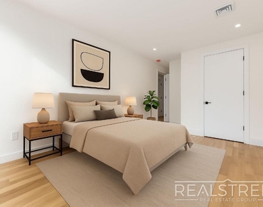 1172 Fulton St - Photo Thumbnail 4