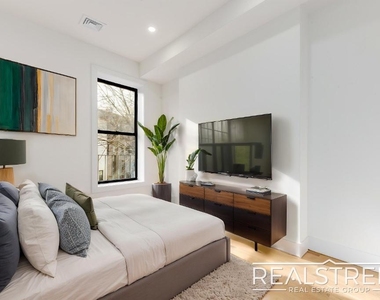 1172 Fulton St - Photo Thumbnail 5