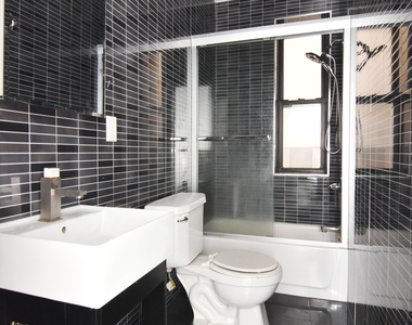8 West 108th Street - Photo Thumbnail 3