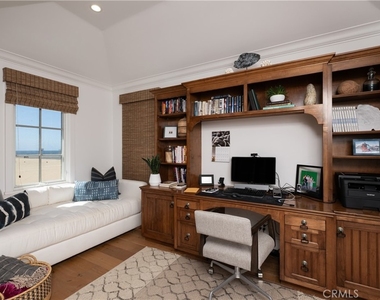 1228 W Oceanfront - Photo Thumbnail 17