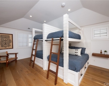 1228 W Oceanfront - Photo Thumbnail 23
