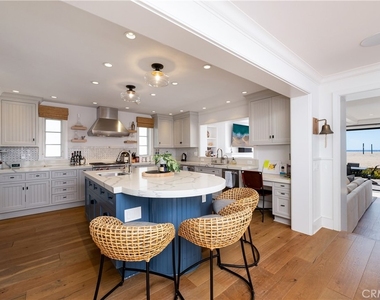 1228 W Oceanfront - Photo Thumbnail 4