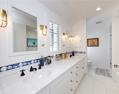 1228 W Oceanfront - Photo Thumbnail 24