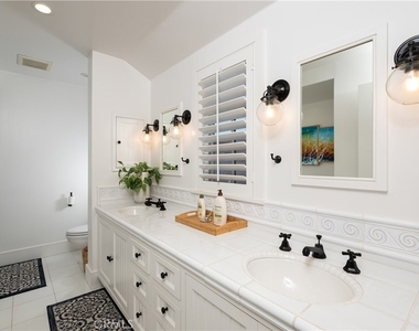 1228 W Oceanfront - Photo Thumbnail 26