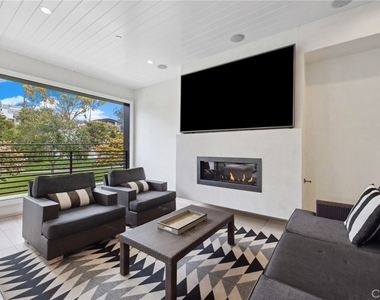 2801 Bayside Drive - Photo Thumbnail 39