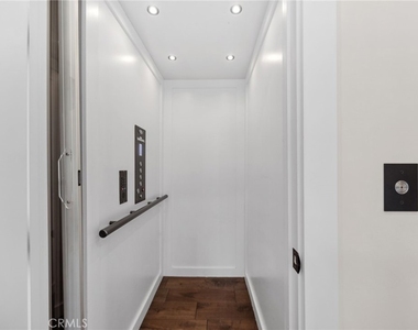 2801 Bayside Drive - Photo Thumbnail 29