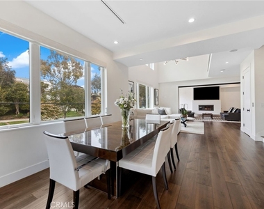 2801 Bayside Drive - Photo Thumbnail 13