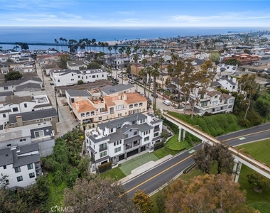 2801 Bayside Drive - Photo Thumbnail 51