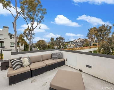 2801 Bayside Drive - Photo Thumbnail 47