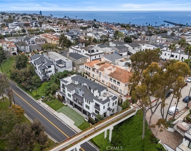 2801 Bayside Drive - Photo Thumbnail 50