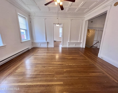 290 2nd Avenue - Photo Thumbnail 6