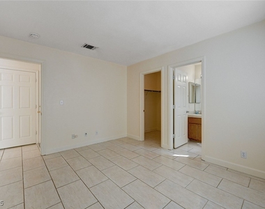 267 Bluefield Lane - Photo Thumbnail 18