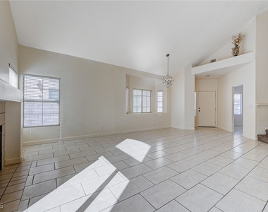 267 Bluefield Lane - Photo Thumbnail 9
