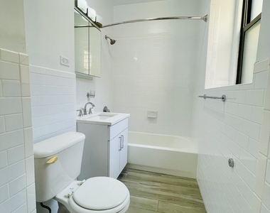 West 55th Street - Photo Thumbnail 11