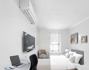 1379 Lexington Avenue - Photo Thumbnail 3