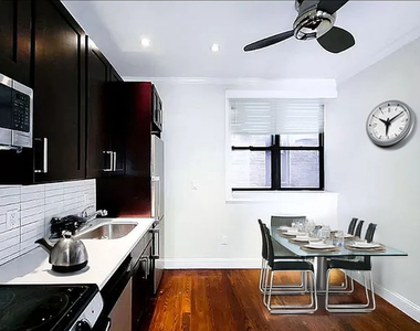 1379 Lexington Avenue - Photo Thumbnail 1