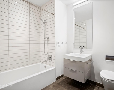 101 Leonard St - Photo Thumbnail 10