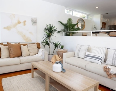 161 Ruby Street - Photo Thumbnail 5