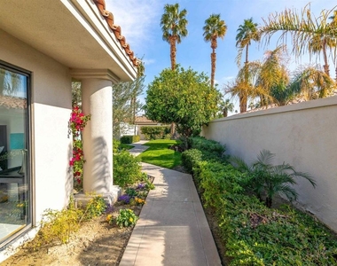 54877 Inverness Way - Photo Thumbnail 5