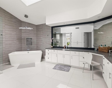 54877 Inverness Way - Photo Thumbnail 32