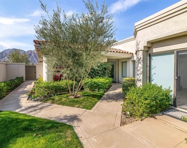 54877 Inverness Way - Photo Thumbnail 6