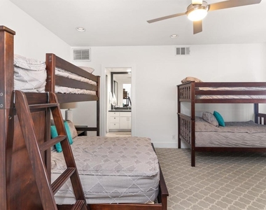 54877 Inverness Way - Photo Thumbnail 38