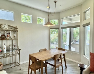 38071 Brandywine Avenue - Photo Thumbnail 9