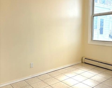 599 Amboy Avenue - Photo Thumbnail 14
