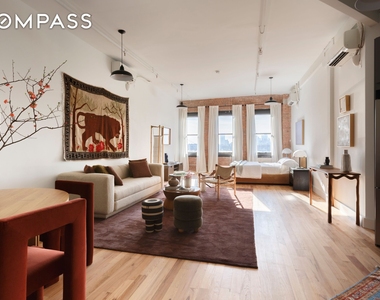 239 Banker Street - Photo Thumbnail 1