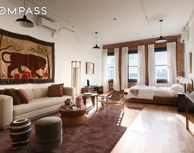239 Banker Street - Photo Thumbnail 3